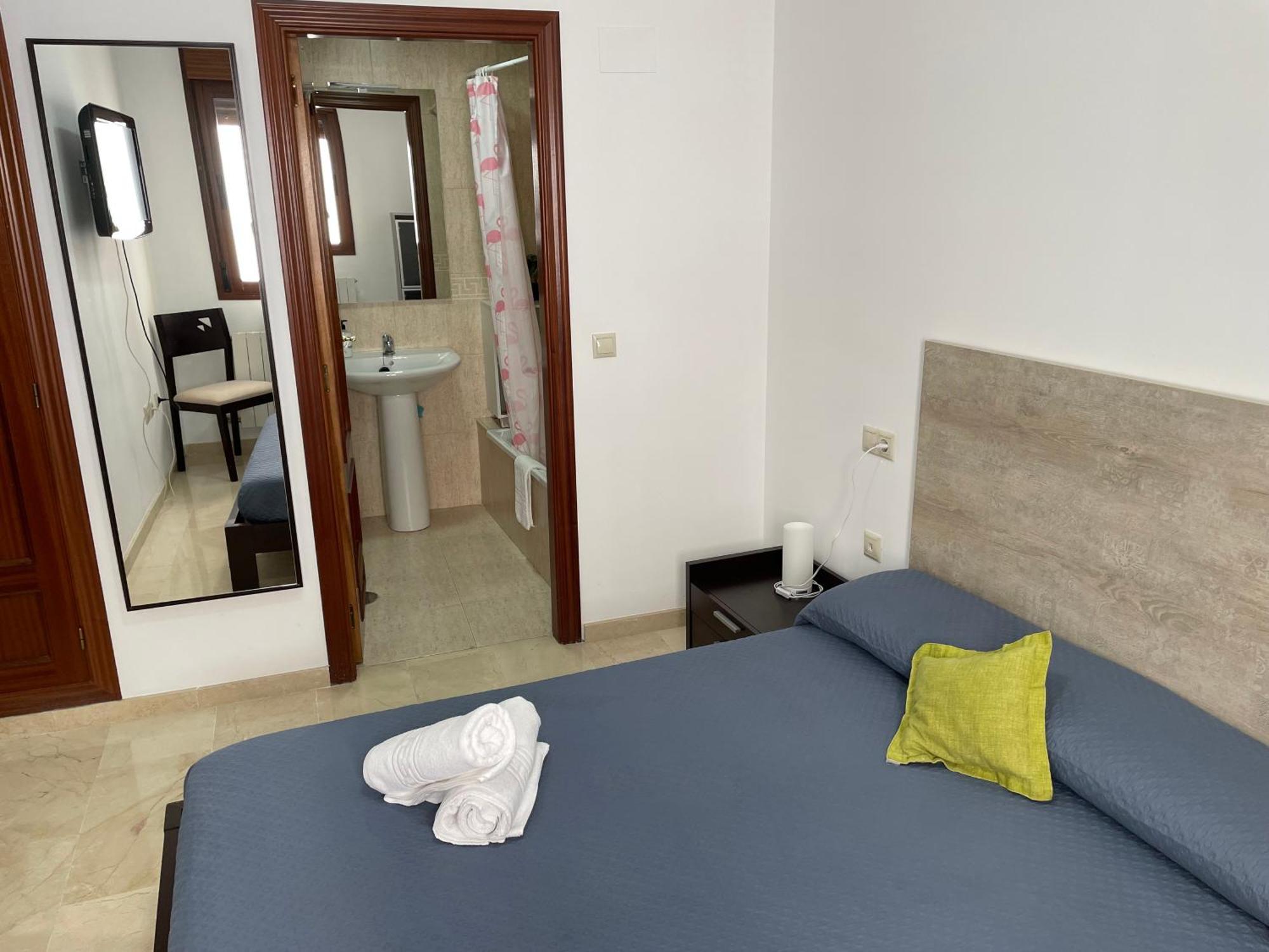 Piso Compartido Delyrent En San Ildefonso Daire Jaén Dış mekan fotoğraf