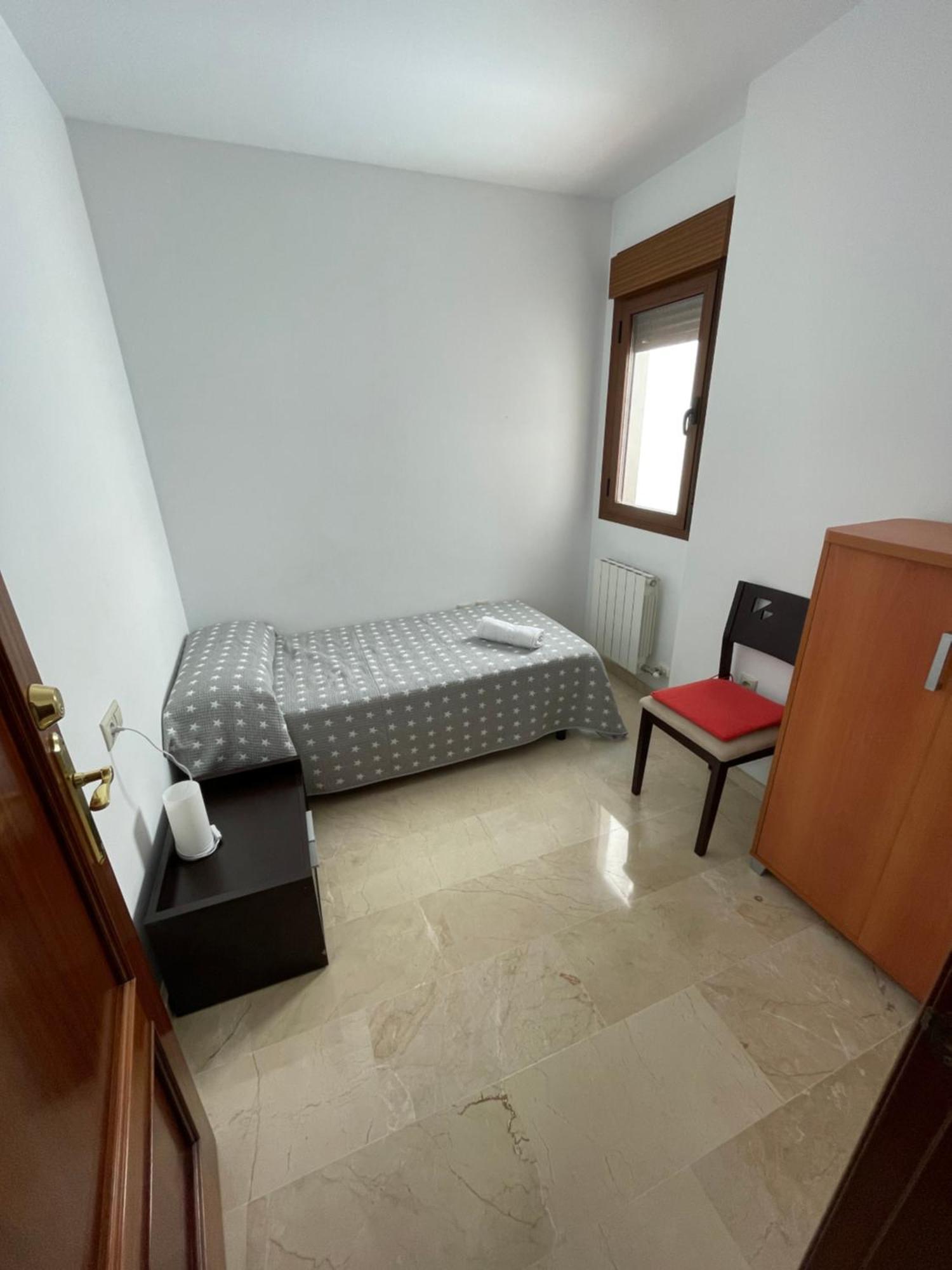 Piso Compartido Delyrent En San Ildefonso Daire Jaén Oda fotoğraf